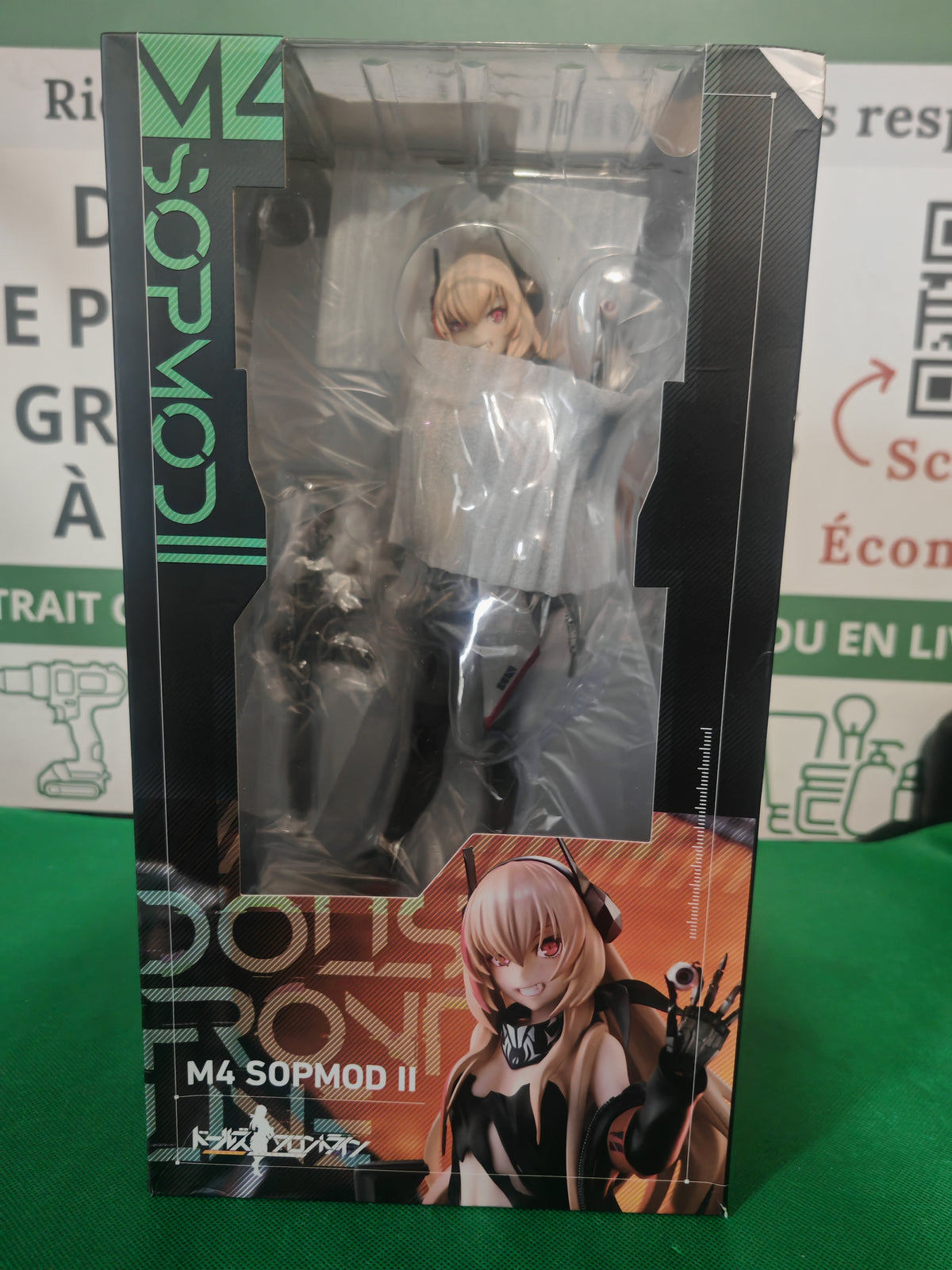Figurine Amakuni M4 SOPMOD II dans sa boîte