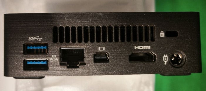 Connectique arrière : 2 USB 3.0, Ethernet, Mini DisplayPort, HDMI