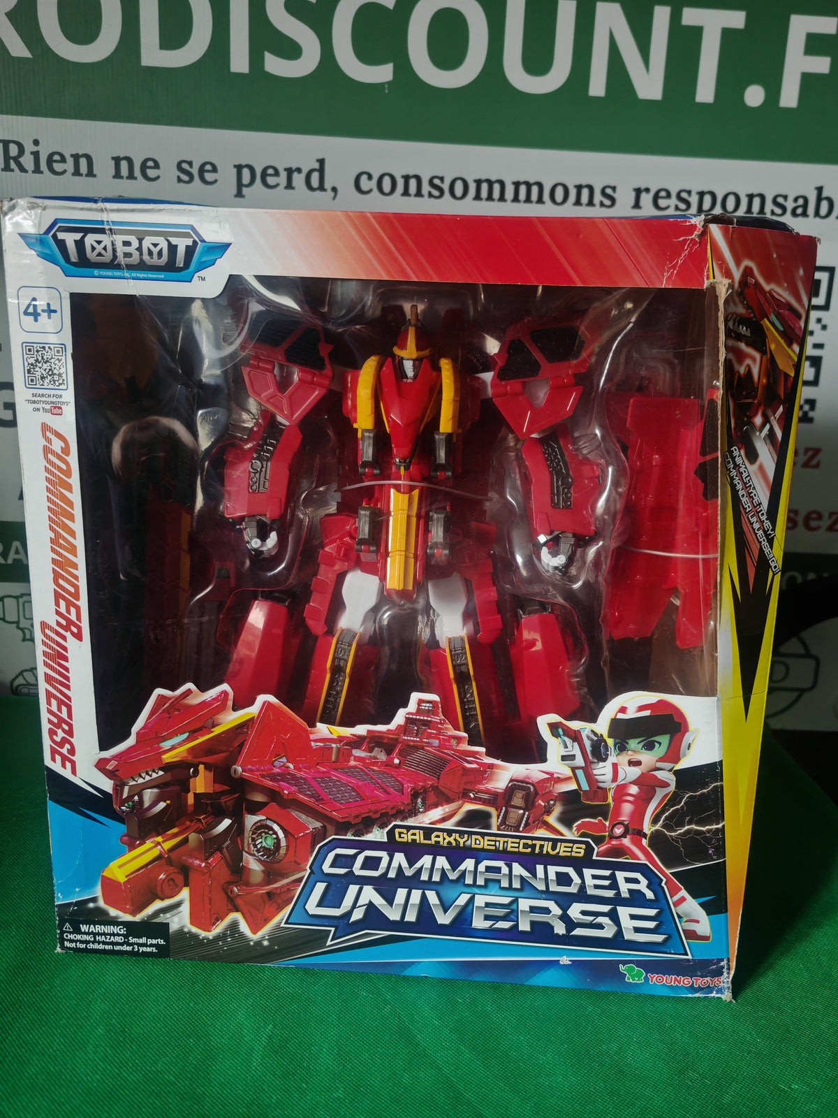 Robot Tobot Commander Universe dans sa boîte