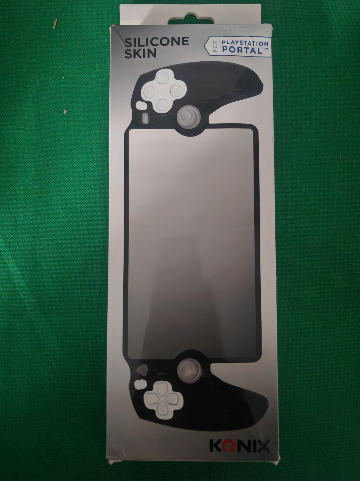 Boîte de la housse silicone Konix pour PlayStation Portal